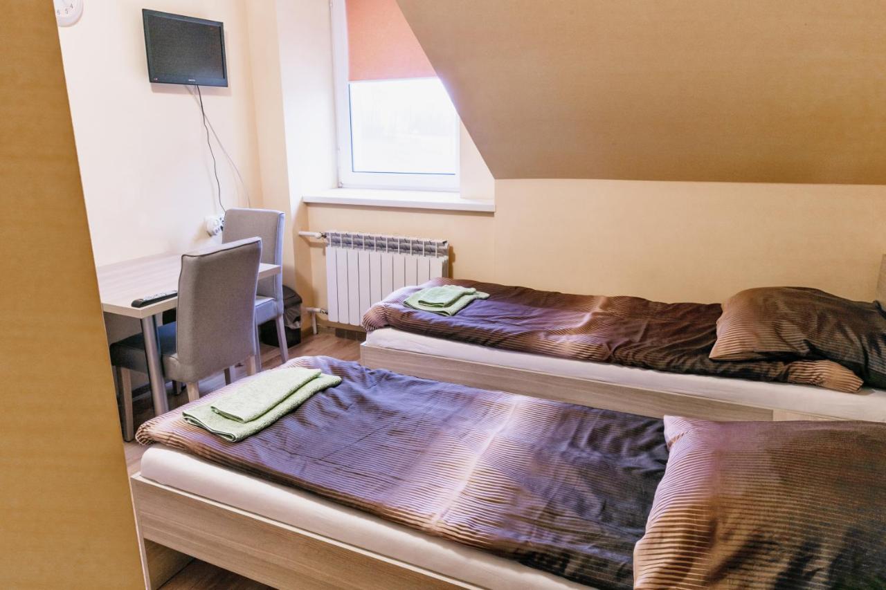Karczma-Koszwice Bed & Breakfast Ngoại thất bức ảnh
